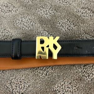 Vintage 90’s DKNY logo belt black genuine leather